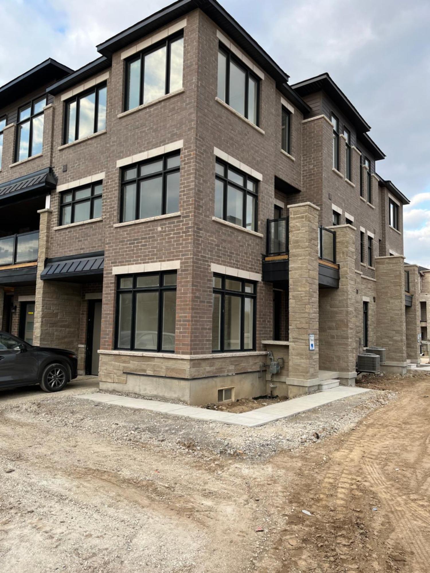 Luxury Brand New Townhouse In Milton Ontario Apartment Exterior photo